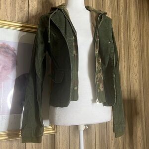BB’s CLOSET CORDUROY WOMANS COAT
